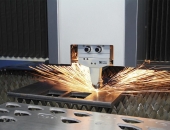Máy Laser Fiber là gì? Có gì khác so với máy Laser CO2?