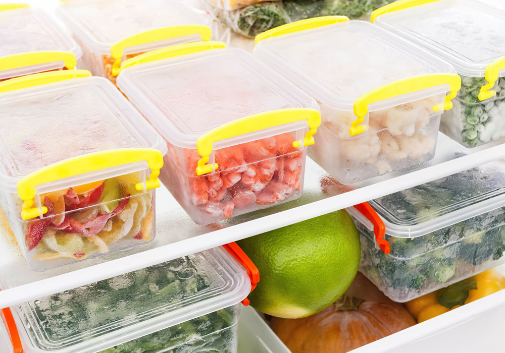Không gian đủ rộng để bảo quản nhiều thực phẩm trong tủ đông