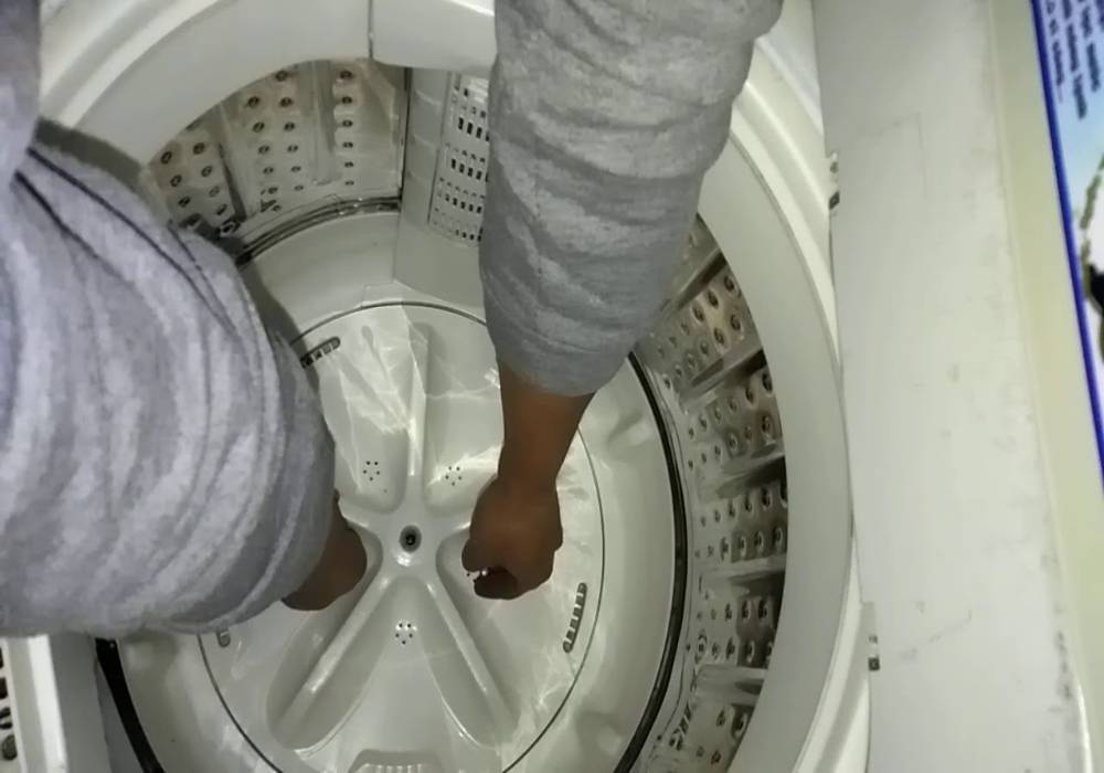 Cách tháo mâm máy giặt Panasonic vệ sinh