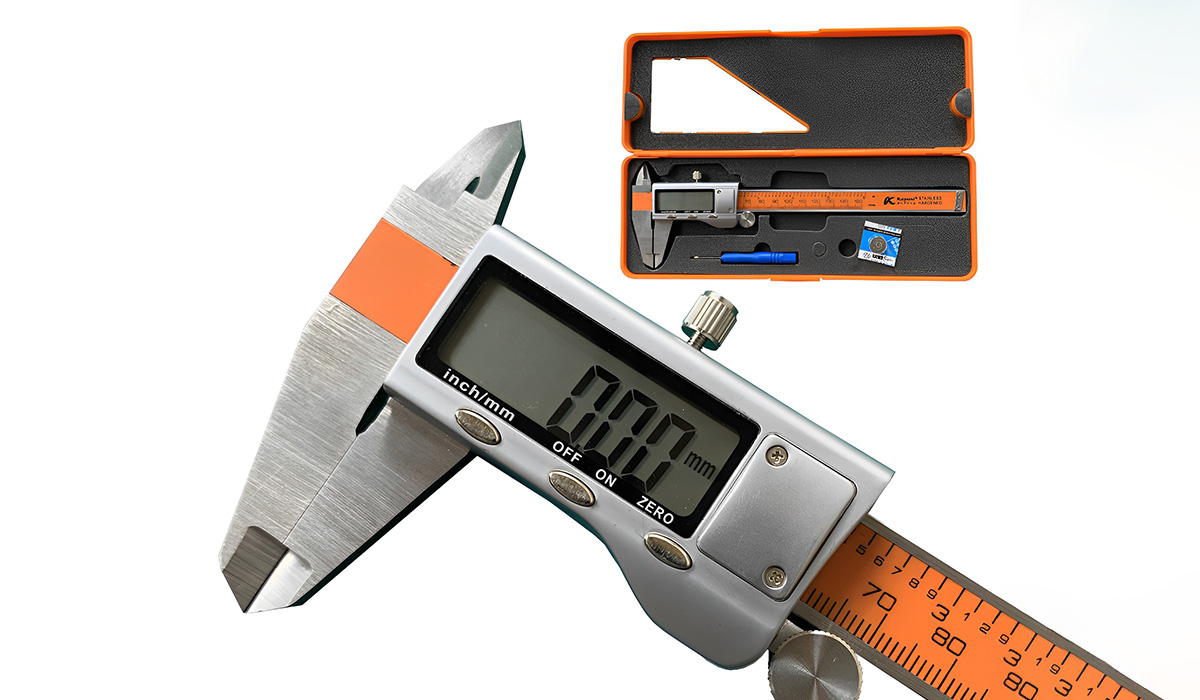 Thước đo có khả năng hiển thị số liệu đo lường trên màn hình LCD
